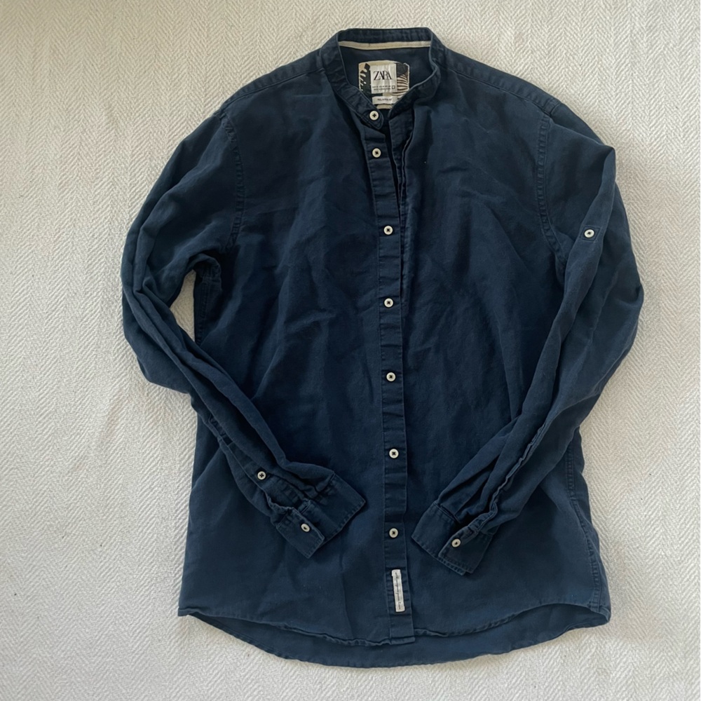 Zara Men's Navy Blue Linen Shirt